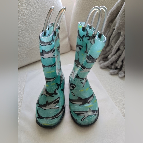 Western Chief, Tropic‎ Shark Lighted Rainboot, Teal, Size Toddler 9 - Picture 1 of 9